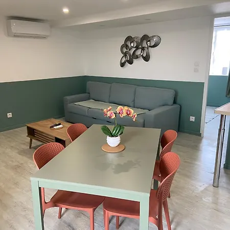 Joli Au Calme 아파트 브뤼에라뷔시에르